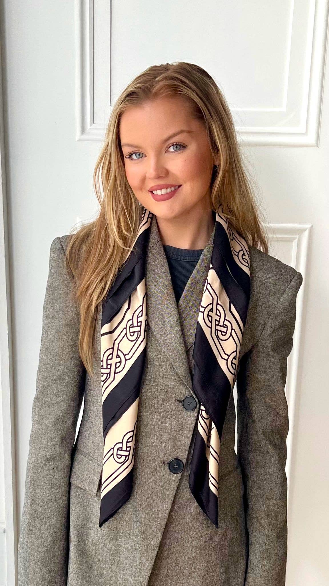 Celtic Ore Crafts - IRS-036C Polysilk Scarf Celtic Cream/Black