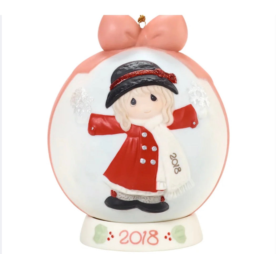Precious Moments Dated Ball”HAVE A MAGICAL HOLIDAYS SEASON”2018
