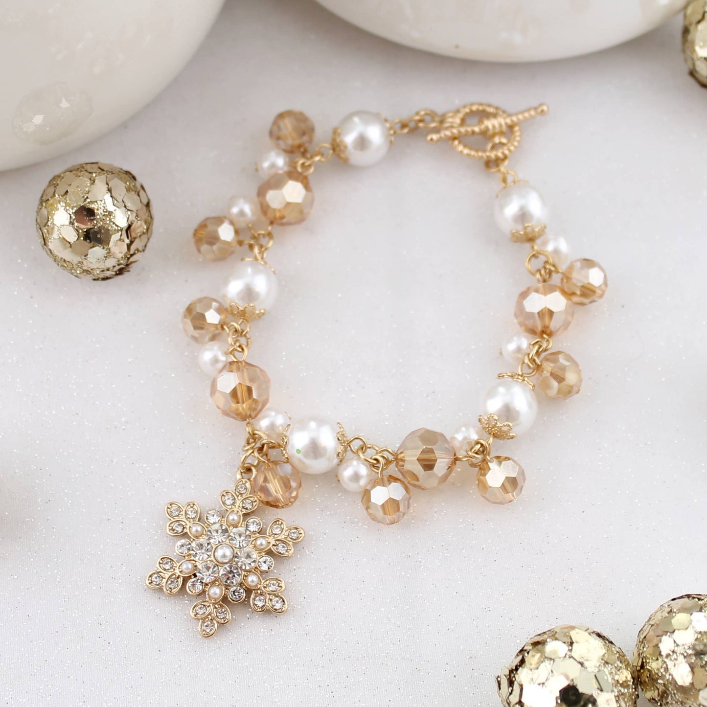 Seasons Jewelry - Glitzy Gold Snowflake Toggle Clasp Christmas Bracelet