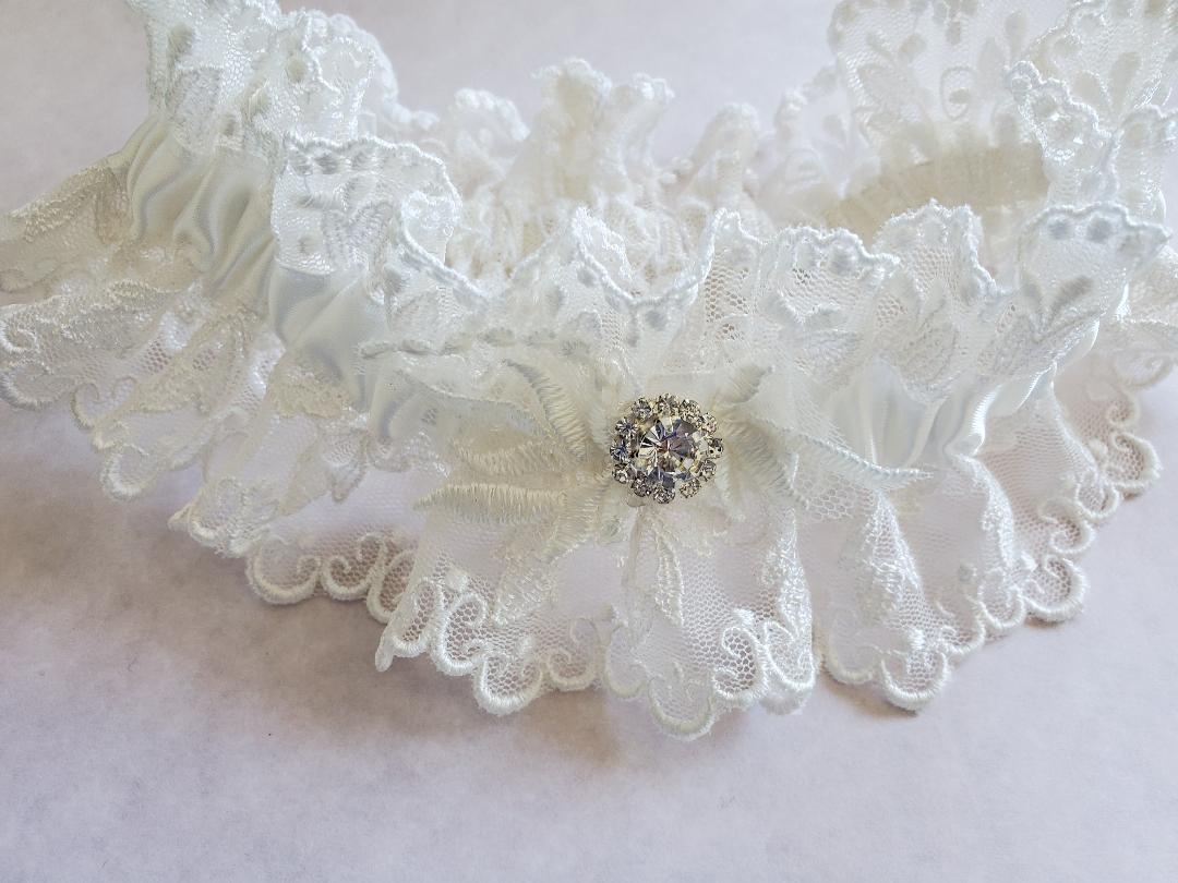 Antique White Lace Garter
