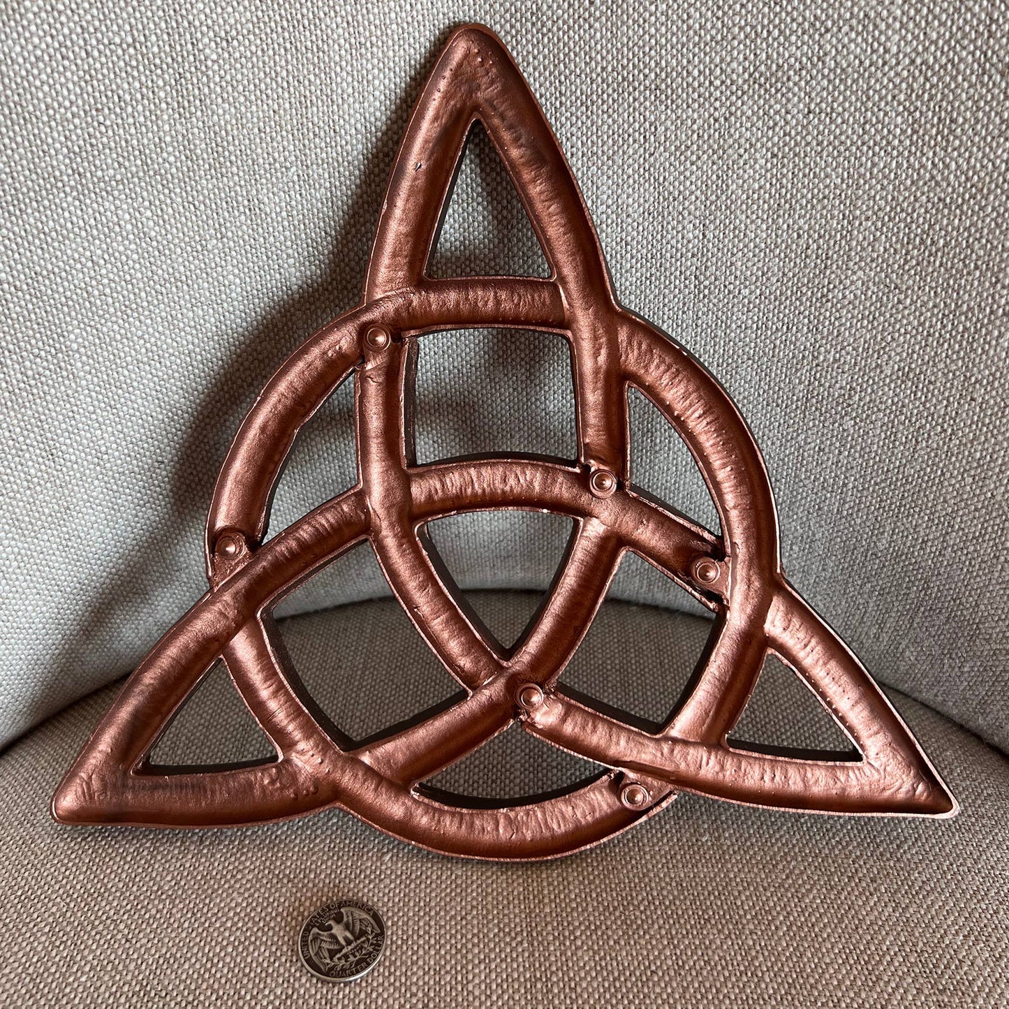 Abbey & CA Gift - Trinity Knot Wall Hanging