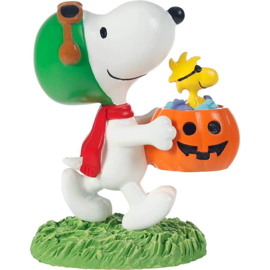 Precious Moments - Peanuts Snoopy Tricks, Treats, And Tails Figurine