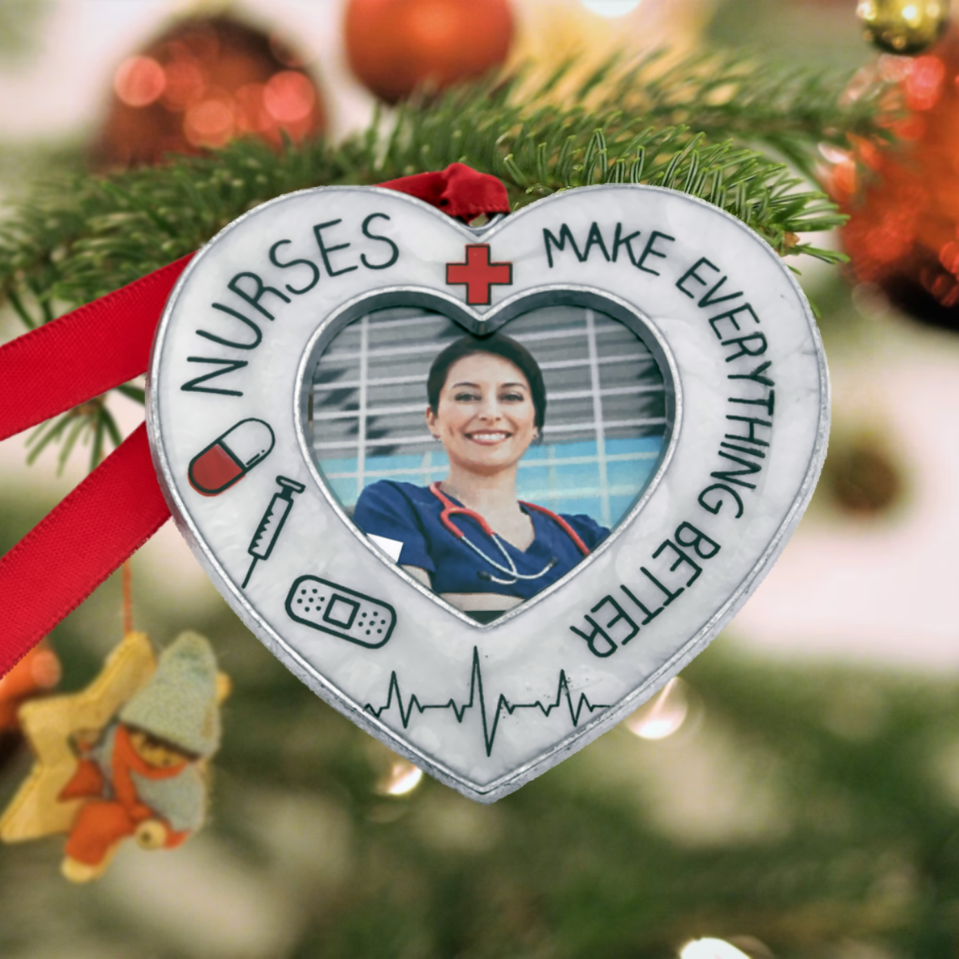Gloria Duchin - Nurses Picture Frame Ornament