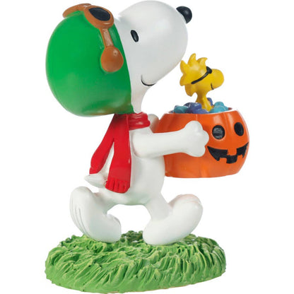 Precious Moments - Peanuts Snoopy Tricks, Treats, And Tails Figurine