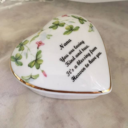 CBE Inc - Porcelain Heart Shaped Keepsake Box-Friendship Saying: Shamrock