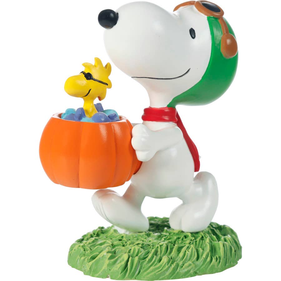 Precious Moments - Peanuts Snoopy Tricks, Treats, And Tails Figurine