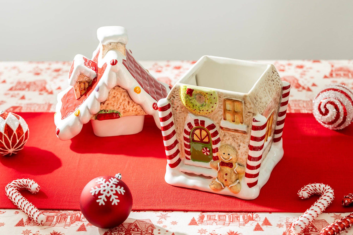 Grace Teaware - Gingerbread House Cookie Jar - Large