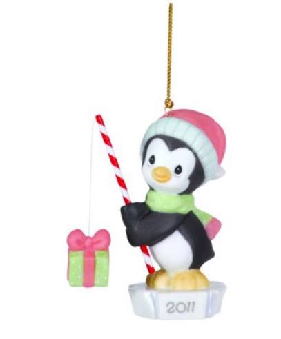 Precious Moments "Catch the Spirit of Christmas" Dated 2011 Penguin Ornament